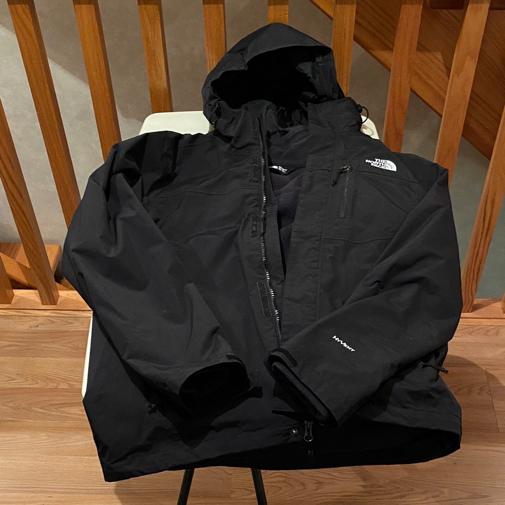 The North Face heavy waterproof winter jacket. Size: S. Color: Black.